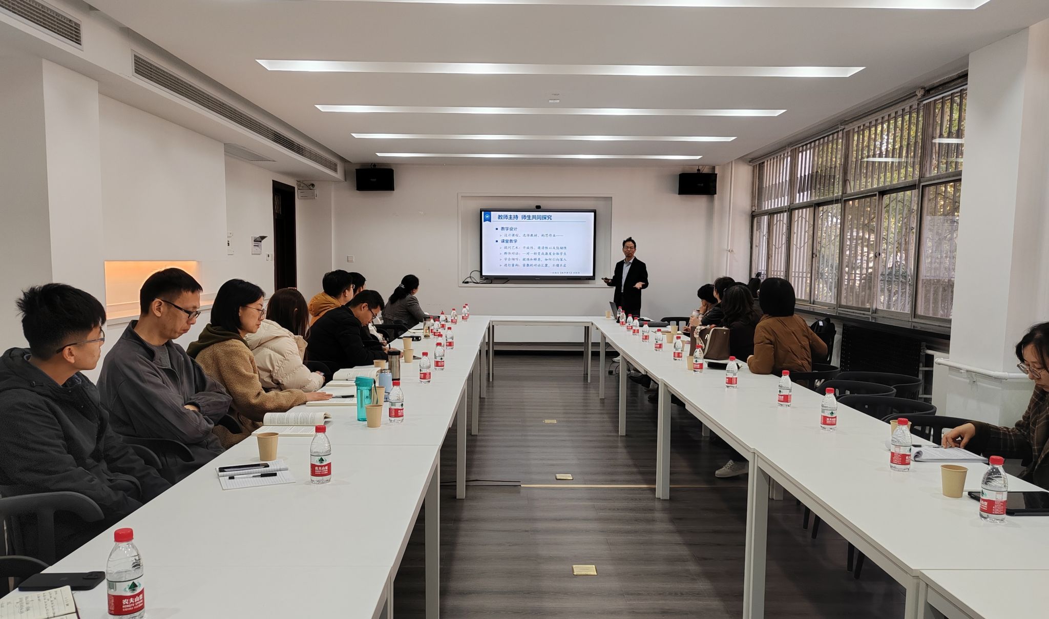 永利集团官网入口邀请北京航天航空大学张有光教授来公司做报告